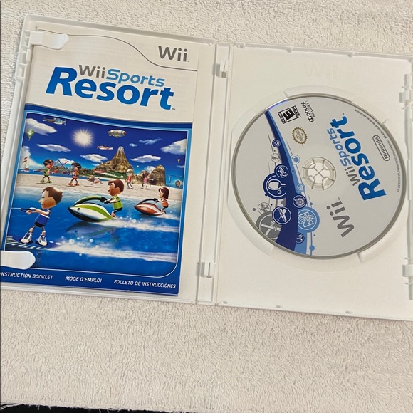 Nintendo WiiSports Resort - Picture 4 of 7